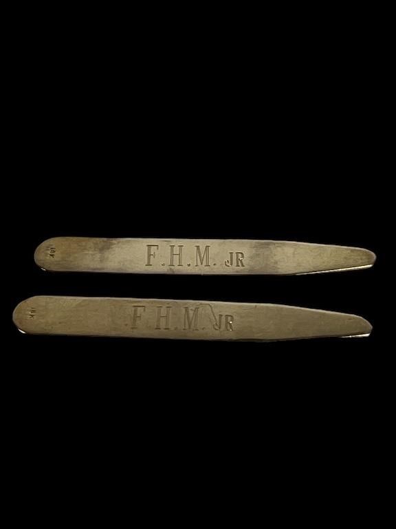 (2) 18K Collar Stays TW 7Gr. Engraved w/ FHM Jr