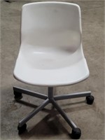 White Swivel Office Chair