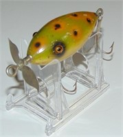 1 GLASS EYE FROG VINTAGE FISHING LURE