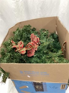 Christmas Garland & Wreaths