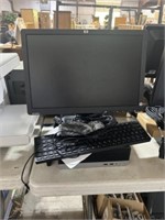 HP PRO DESK COMPUTER , MONITOR & KEYBOARD