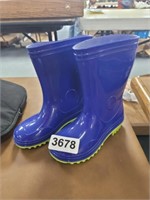RUBBER BOOTS SIZE 9