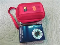 INSIGNIA DIGITAL CAMERA W/ CASE