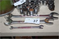 CRAFTSMAN WRENCHES