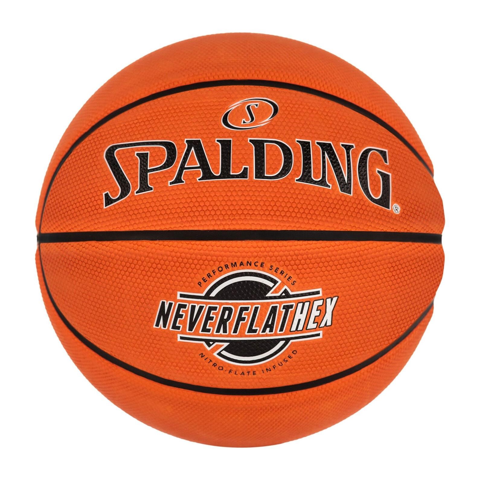 Spalding SGT NeverFlat Hexagrip Indoor-Outdoor Bas