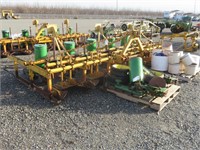 John Deere 71 - 6 Row Planter Bar