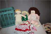 Vintage dolls, basket