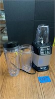 Nutri ninja pro with plastic blend cups and one