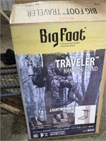 Big Foot Hang-On Deer Stand w/ Harness - NEW