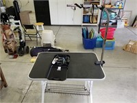 651- Like New Small Dog Grooming Table W/Clippers