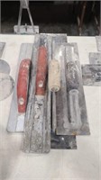 4 CONCRETE HAND TROWELS