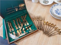 Thai flatware box damaged