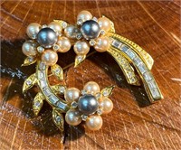Joan Rivers Vintage Flower Pearl & Crystal Brooch