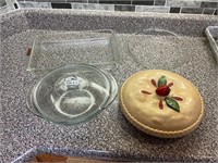 2 pie plates, 2 Pyrex dishes- all