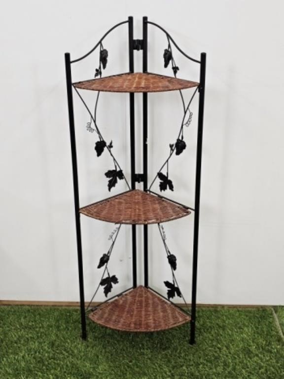 FOLDING METAL SHELF WITH WICKER SHELVES