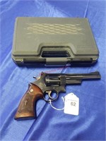 Smith & Wesson Model 28-2 357 Highway Patrol