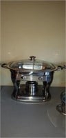 Chafing dish with burner