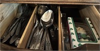 Stainless Steel Flatware (China Hutch)