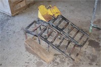 SET OF RAMPS & WHEEL CHOCKS