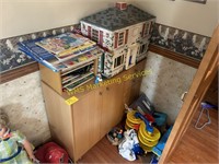 Storage Cabinet, Doll House, Children's Toys,
