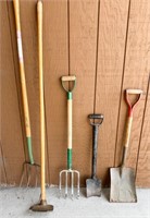 Shovels, Pitch Forks And More Hand Tools (5)