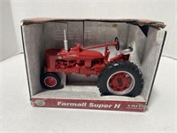 1/16th Scale Farmall Super H New In Box