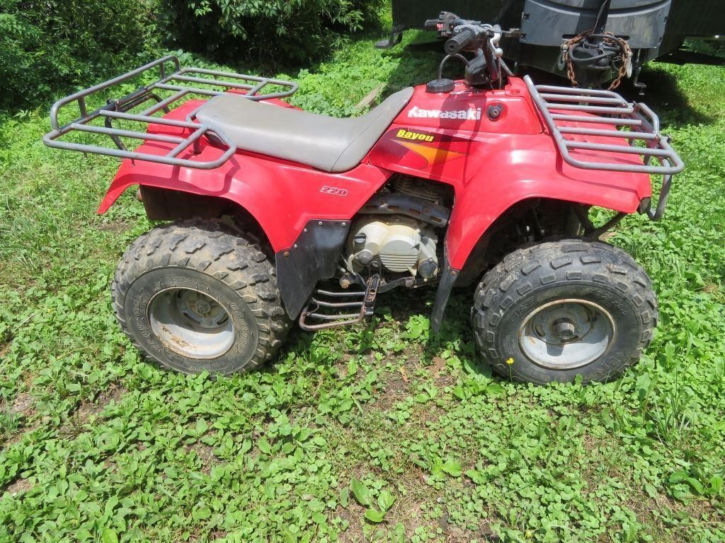 KAWASAKI BAYOU 220 FOURWHEELER