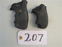 2 Pair Rubber Revolver Grips