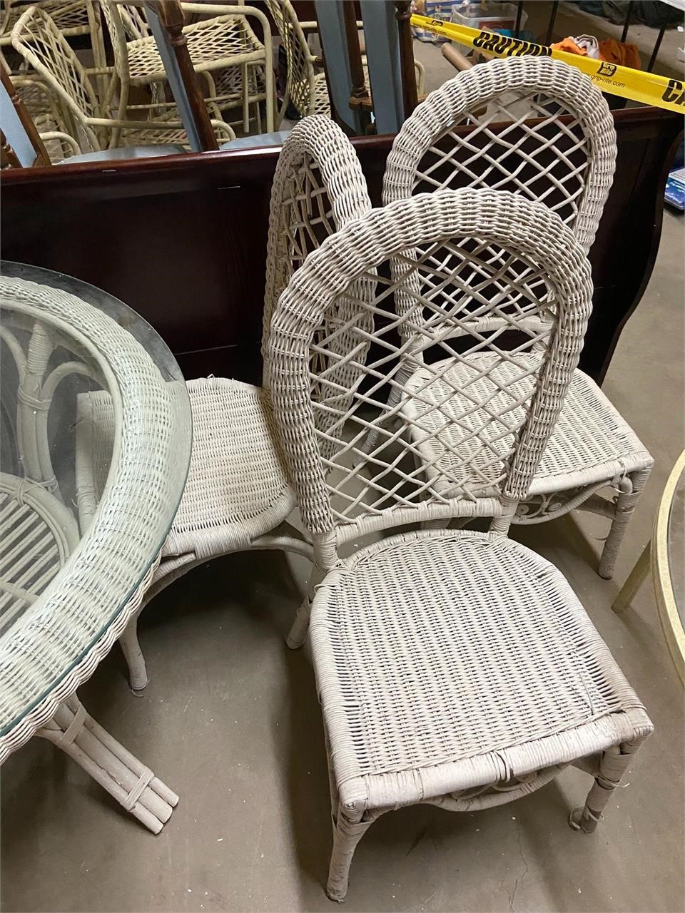 WICKER PATIO TABLE W/ CHAIRS