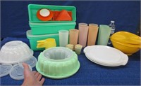 vintage tupperware lot (bread-cups-jellow-etc)