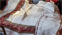 Queen Size Bed Spread, pillow shams & pillows