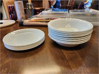 Corelle Ware. 8 Bowls 6 -7in Plates.