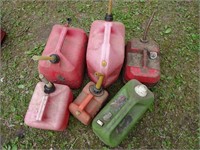 Lot of 6 Gas Cans - 1 is full (unsure on age)