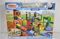 THOMAS AND FRIENDS TRAIN SET - OVER 5 FT LONG