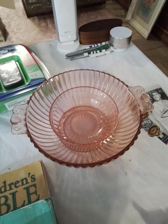 2 pink glass bowls