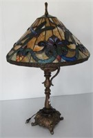 Table lamp with stained glass shade. Measures: