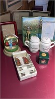 Golf picture frame, Arnold’s shakers, gold ball