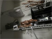 VENTILATED SHELVING UNITS WITH CONTENTS - HANGERS,
