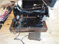 Vintage Capitol City Portable Sewing Machine
