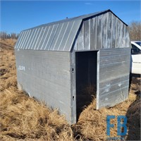 Metal Barn/ Animal Shelter/ Shed