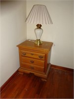 Oak Night Stand with Lamp