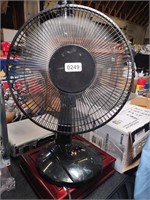 12" Oscillating Tabletop Fan