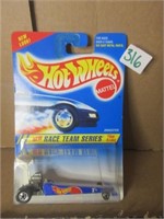 Hotwheels race team series Dragster .