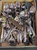 Oneida Soup Spoons & Flatware