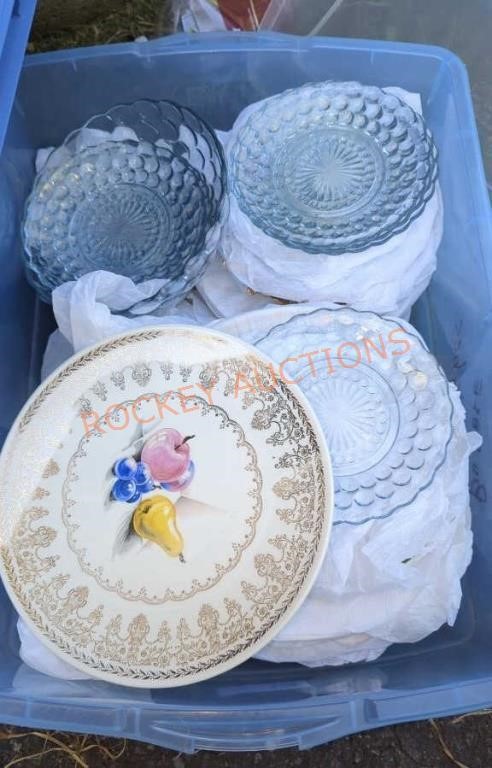 Glass ware tote lot