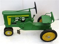 John Deere 620 Pedal Tractor