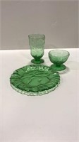 8 pc set green glass
Glasses
Sherbet