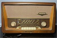 Vintage EMUD  German AM/FM/Shortwave Radio