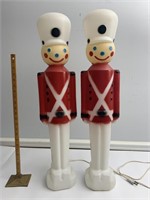 Pair of toy soldiers blow molds