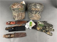 3 Hunting Knives, 2 Camo Hats and Camo Gloves